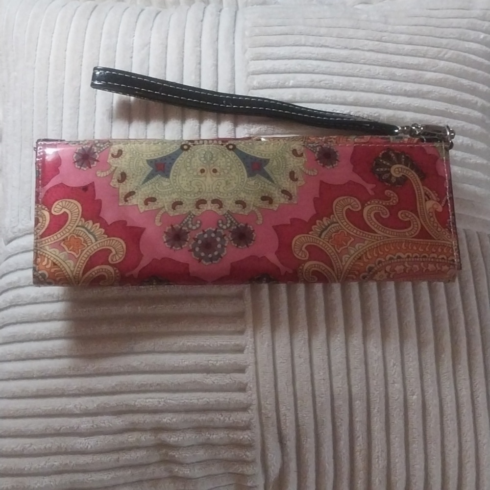 Paisley Clutch Wristlet - Picture 3 of 7